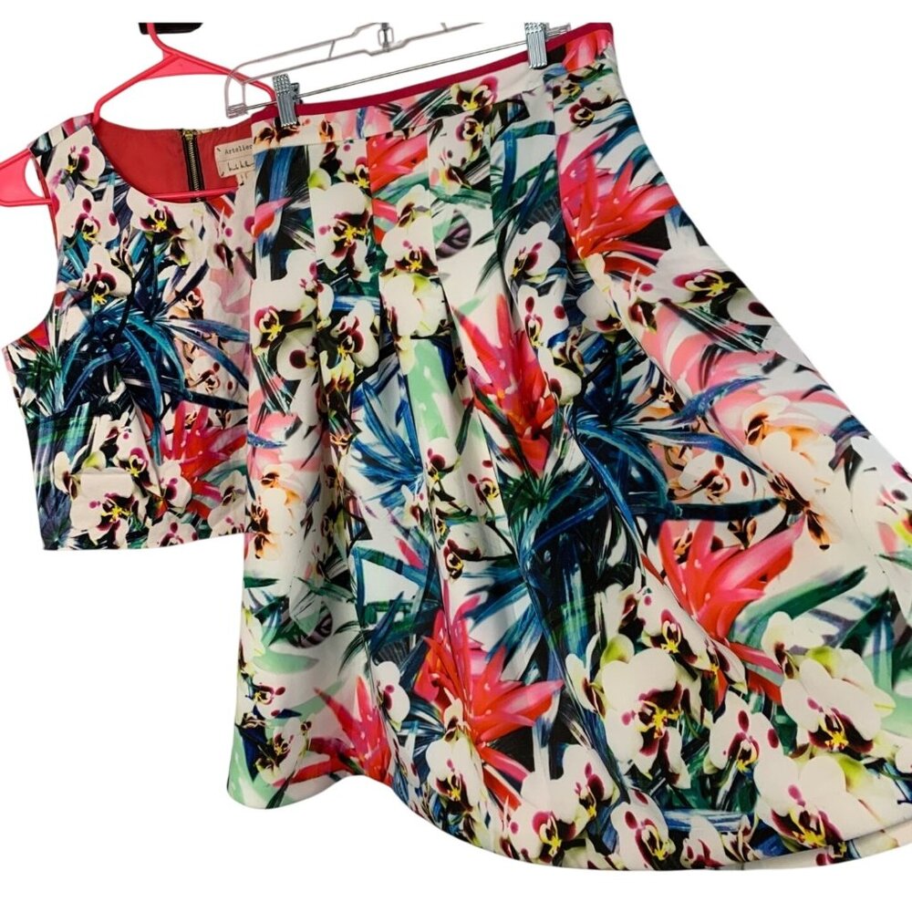 Nicole Miller Artelier Floral Print seperates 2-Piece Set Top L Skirt 8 NWT